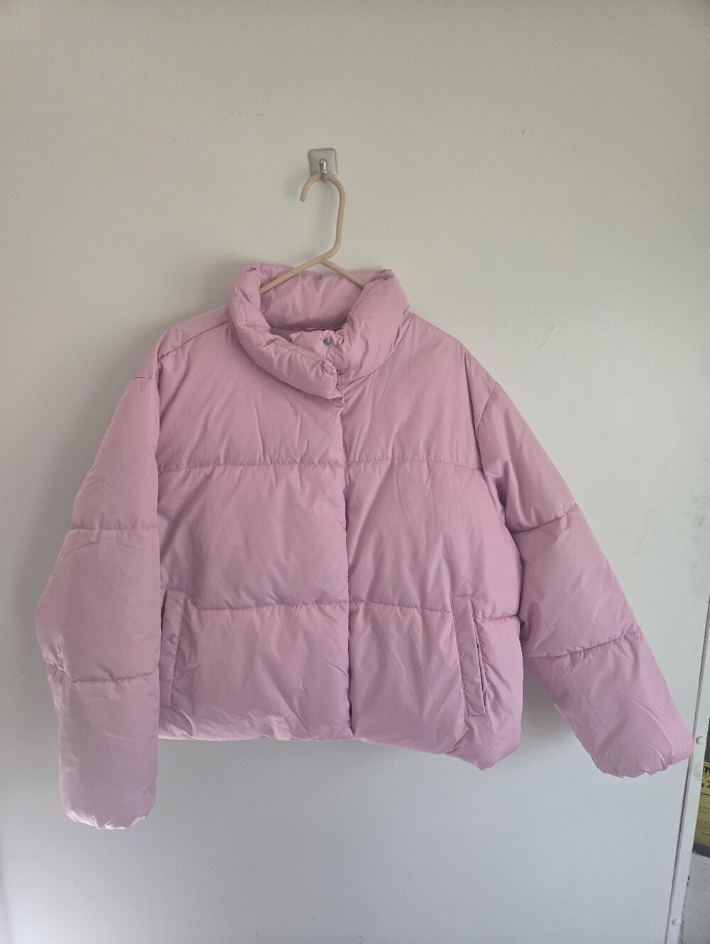 Old Navy Puffer Jacket. NWT